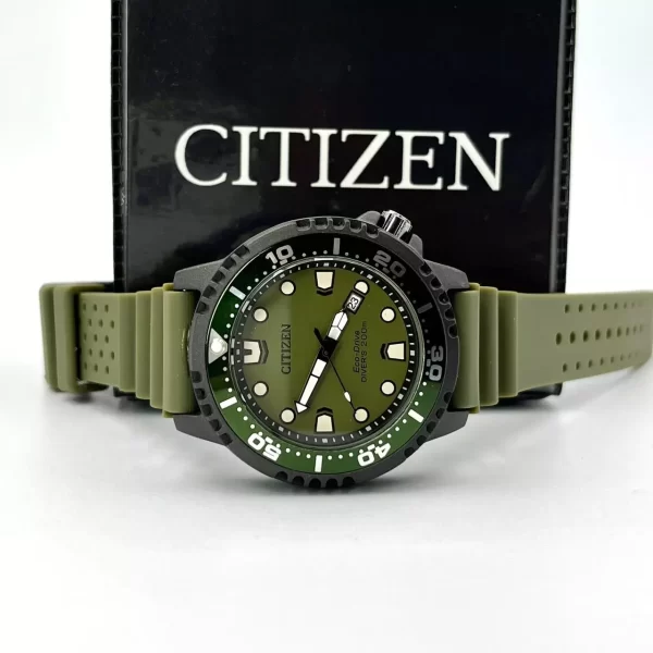 Relógio Citizen Aqualand masculino verde c/ caixa a prova dagua - Imagem 2